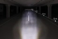 Bumm Ixon-Core Schwarz Mit Integriertem Lithium-Akku Und USB-Ladegerät -Stilvoller Laden Für Fahrradausrüstung 180Lc